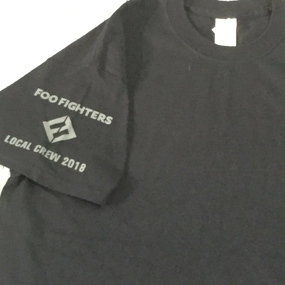 Foo Fighters Concrete and Gold Tour Local Crew Tee - Picture 3 of 6